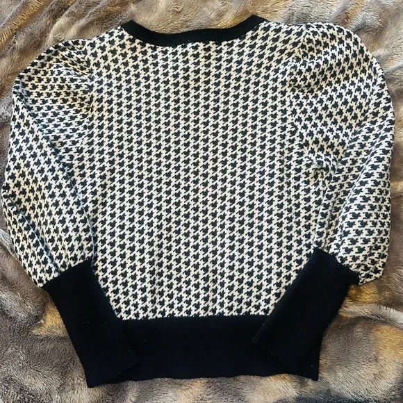 Philosophy Monochrome Houndstooth Knit Top - Picture 7 of 8